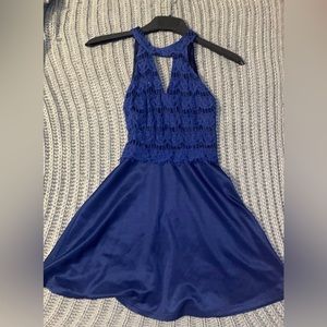 This is a navy dress for any event if you’re feeling fancy!
